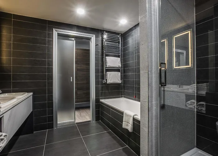 Novotel Eur מלון