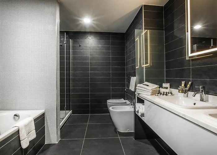 מלון Novotel Eur 4*