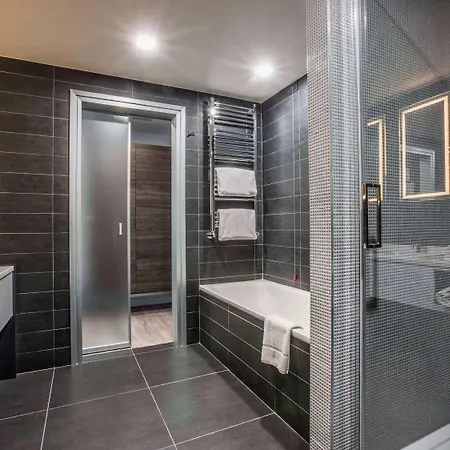 Otel Novotel Eur 4*