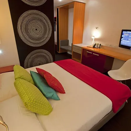 Otel Novotel Eur 4*